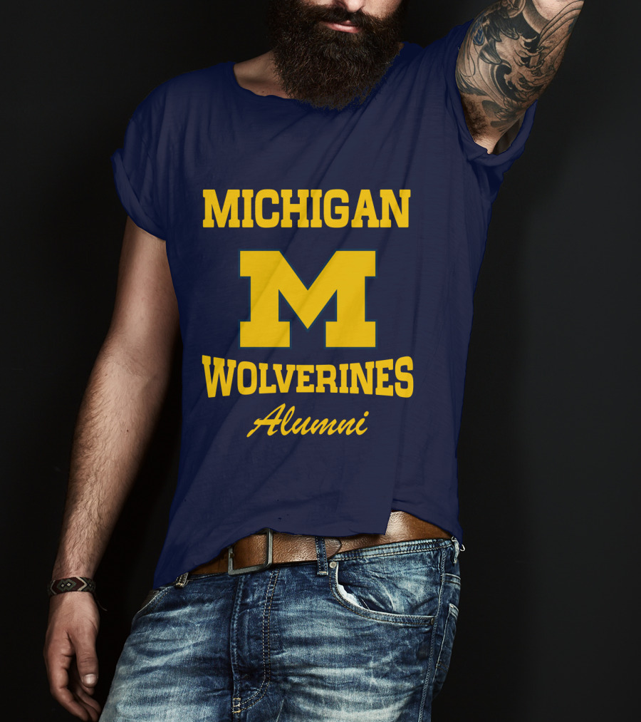 MICHIGAN WOLVERINES ALUMNI T-Shirt