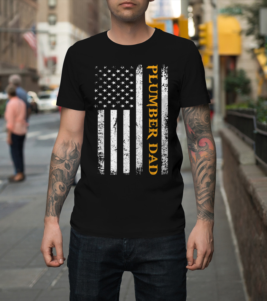 Vintage USA Flag Plumber Dad American Pride T-Shirt