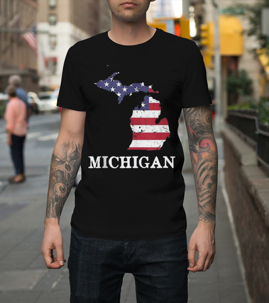 Michigan Map with American Flag Elements T-Shirt