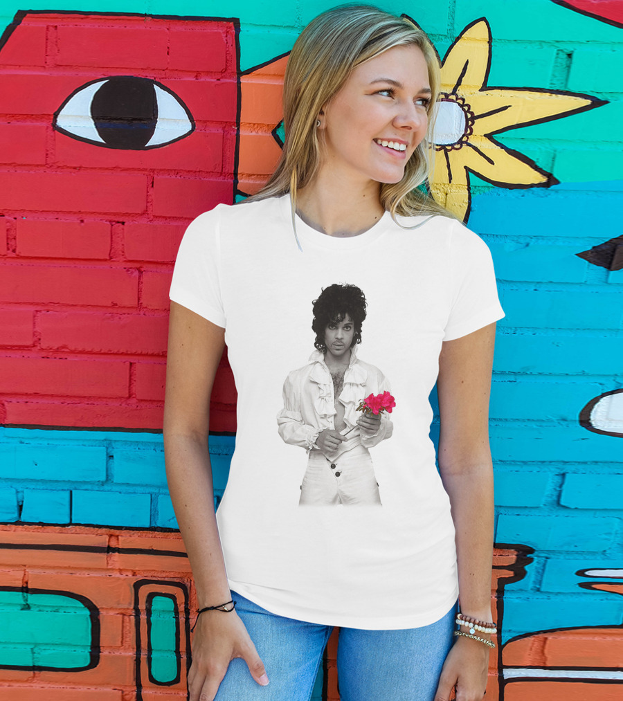 Pr 19 Vintage Style White Frilled Shirt Holding Pink Roses T-Shirt