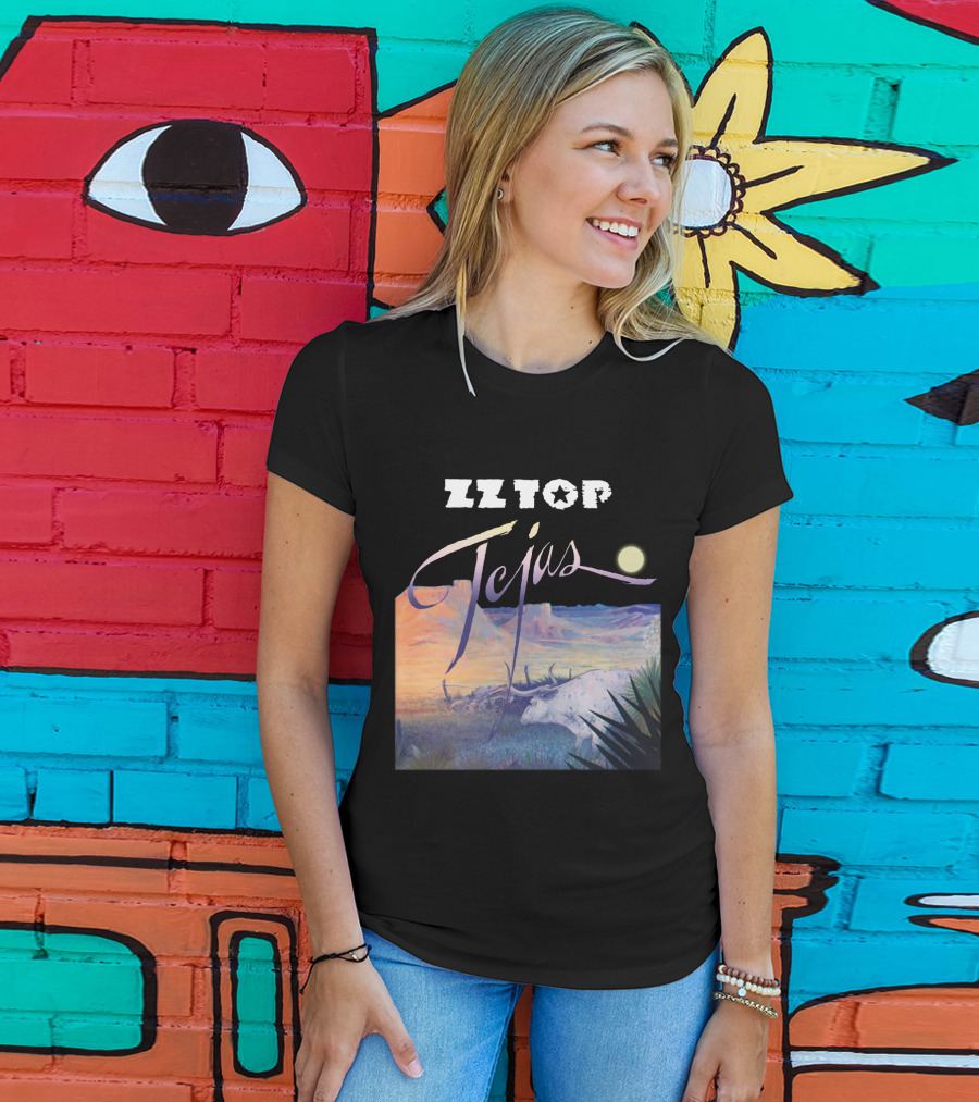 Zz Top Tejas Desert Scene With White Longhorn Under Moon T-Shirt