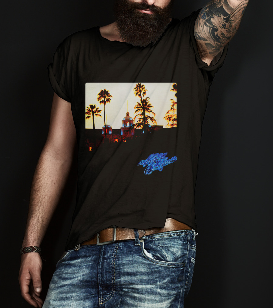 Hotel California Night Scene With Palm Trees And Neon Style T-Shirt