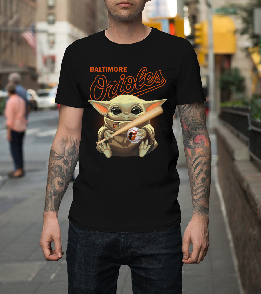 Baltimore Orioles Baby Yoda Holding Baseball And Bat T-Shirt