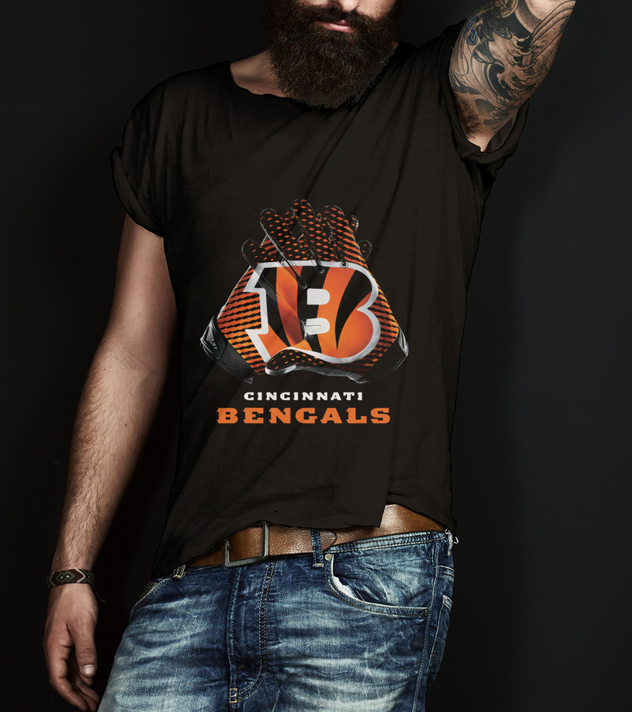 Cincinnati Bengals Nfl Team Gloves T-Shirt
