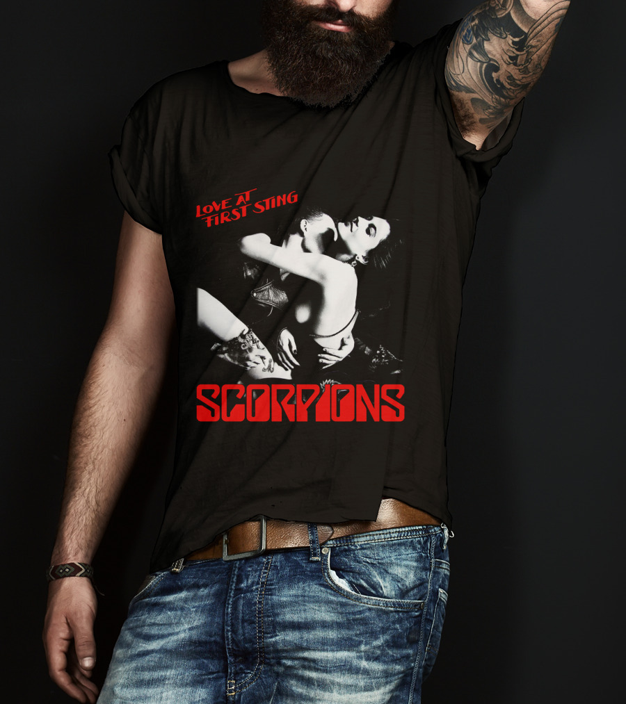 Scorpions Love At First Sting Romantic Embrace T-Shirt