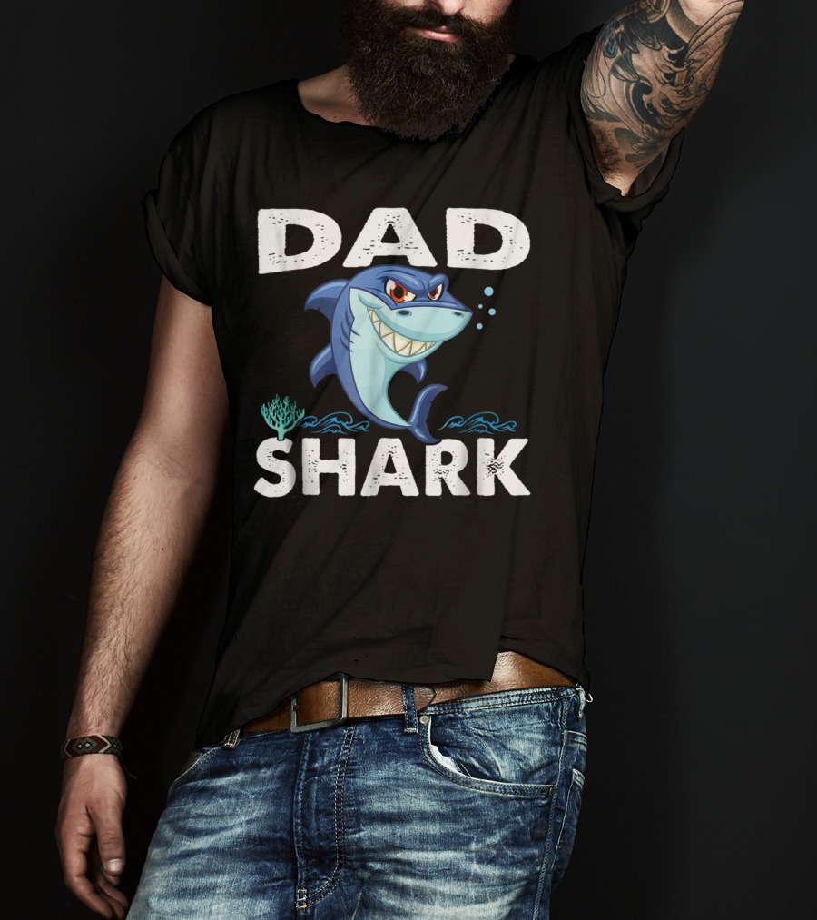 Dad Shark Awesome Funny Family Shark Fierce Cartoon T-Shirt