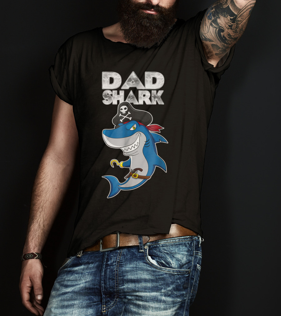 Dad Shark Pirate Halloween Matching Family85 T-Shirt