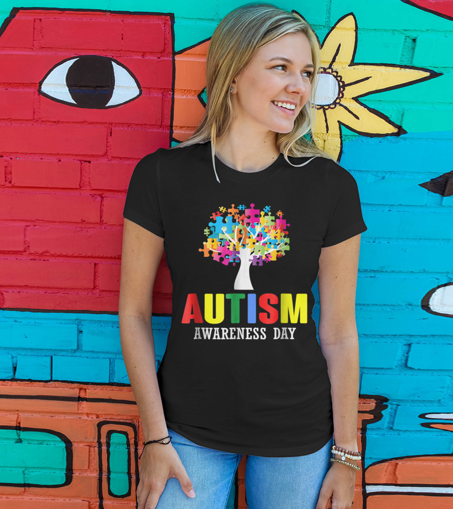 Autism Awareness Day Colorful Puzzle Tree T-Shirt
