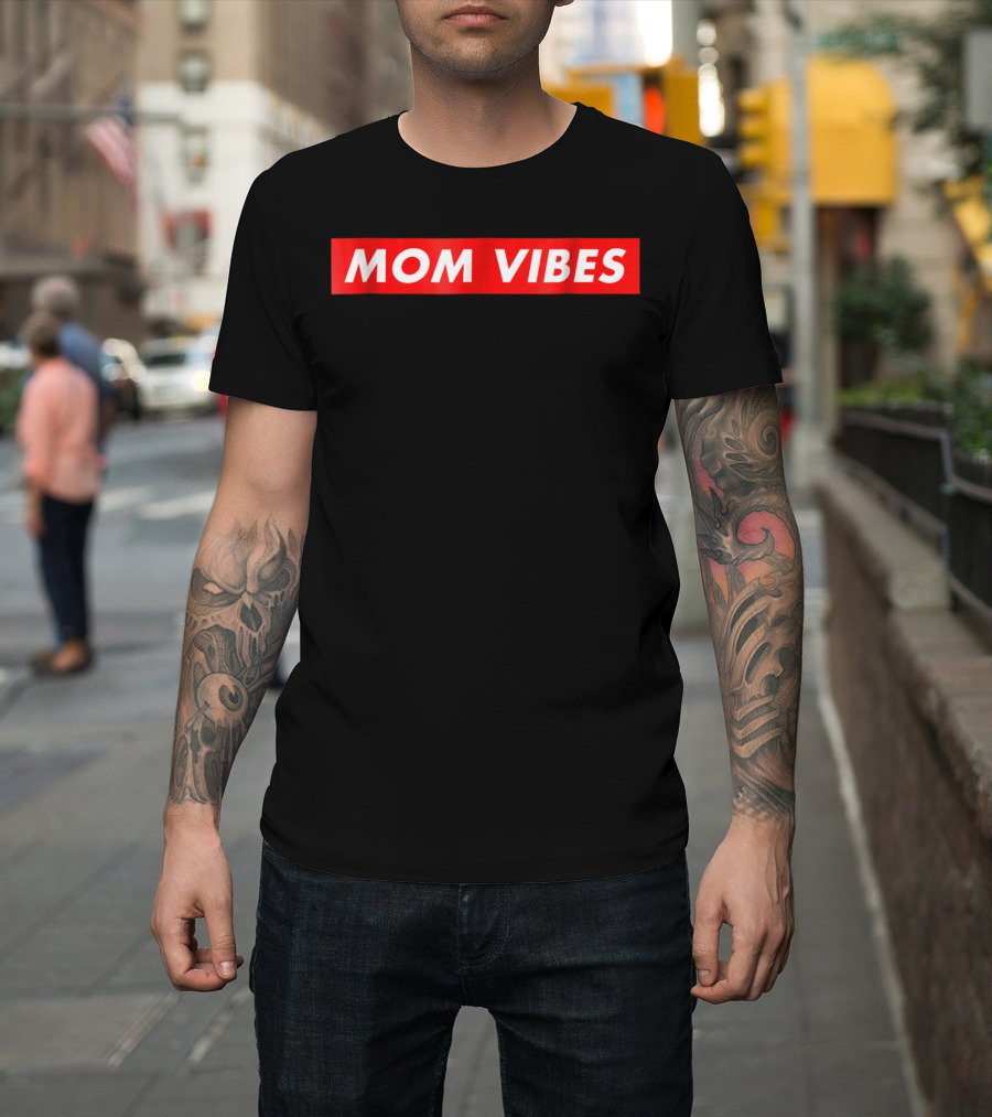 MOM VIBES Red Box T-Shirt