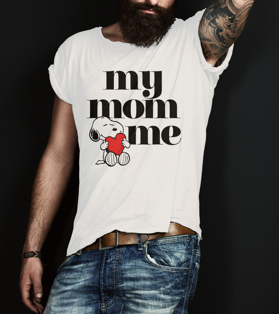 Peanuts Snoopy My Mom Loves Me Heart T-Shirt