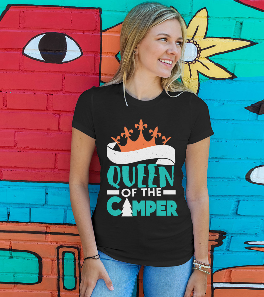 Queen Of The Camper Rv Crown Tree T-Shirt