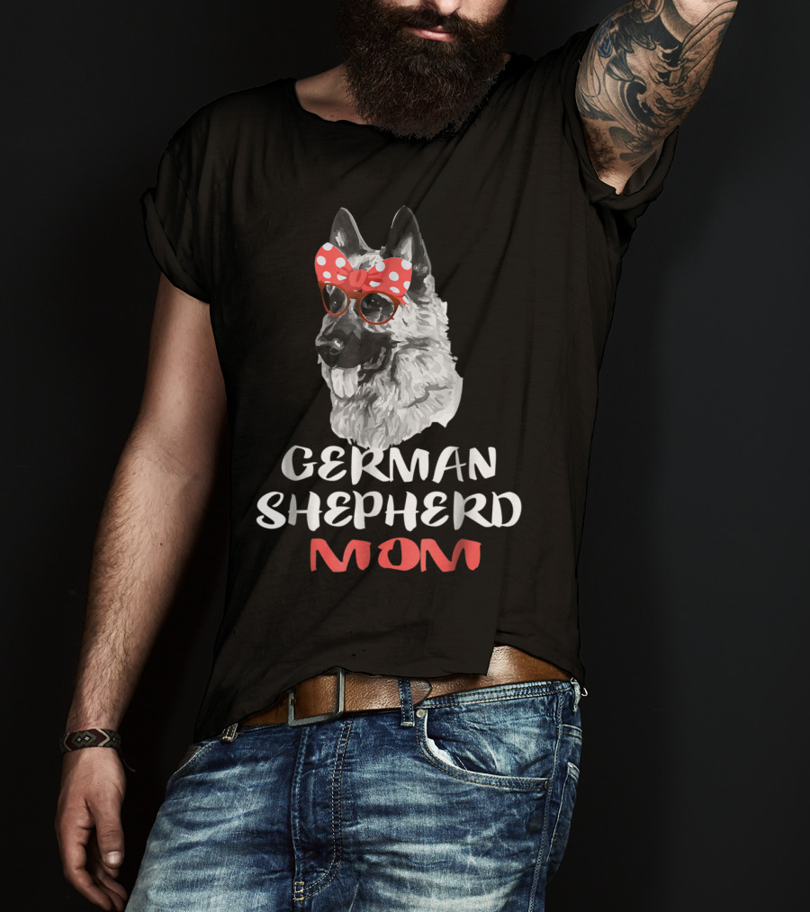 German Shepherd Mom Mother Dog Lover Owner Dog With Red Bow And Glasses T-Shirt