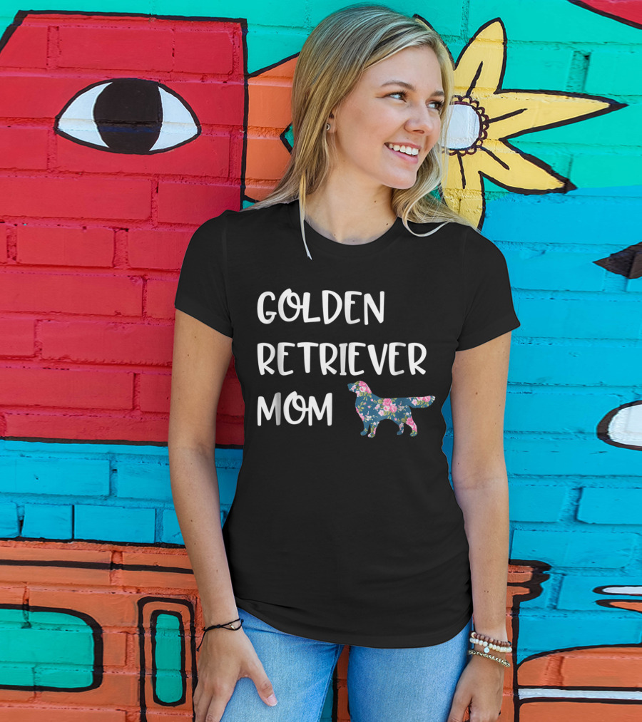 Golden Retriever Mom Floral Dog T-Shirt