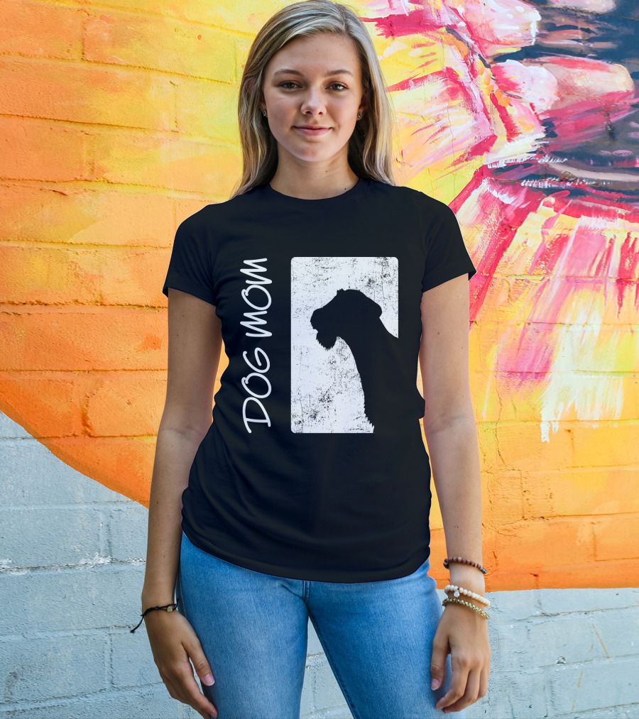 Dog Mom Airedale Terrier Silhouette S72 T-Shirt
