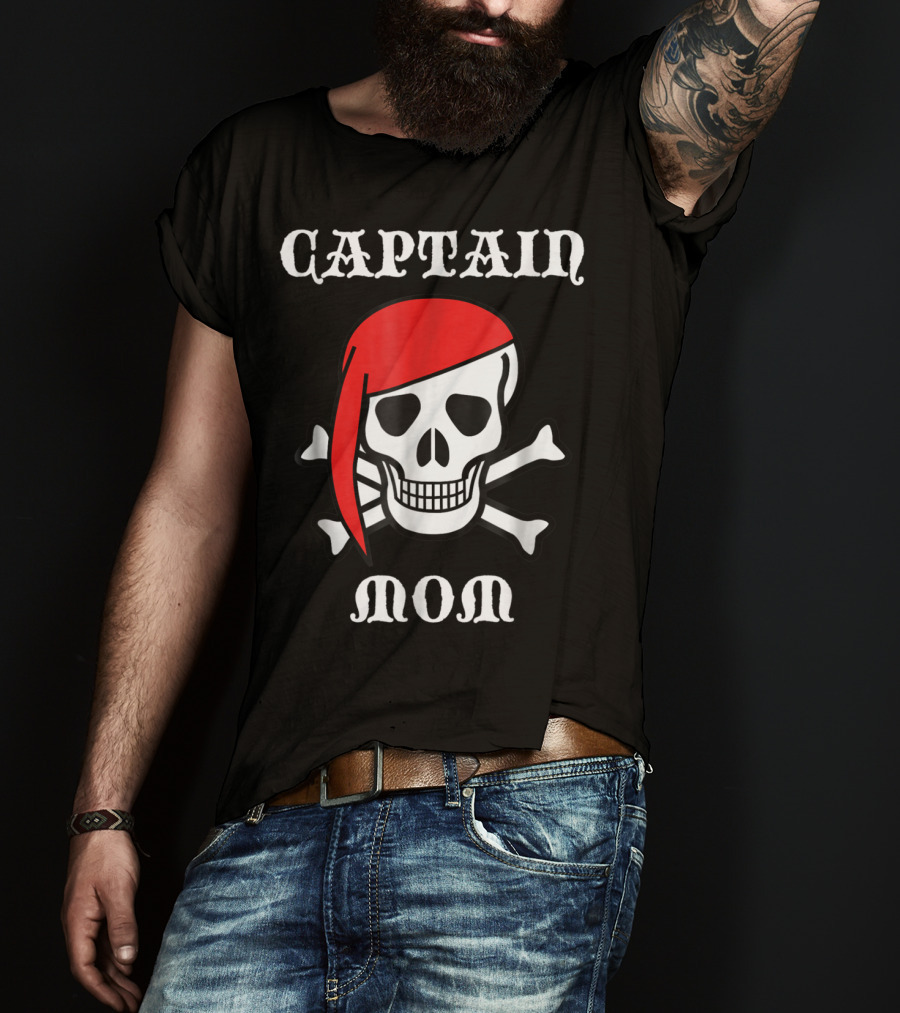 Captain Mom Skull Crossbones Red Bandana T-Shirt