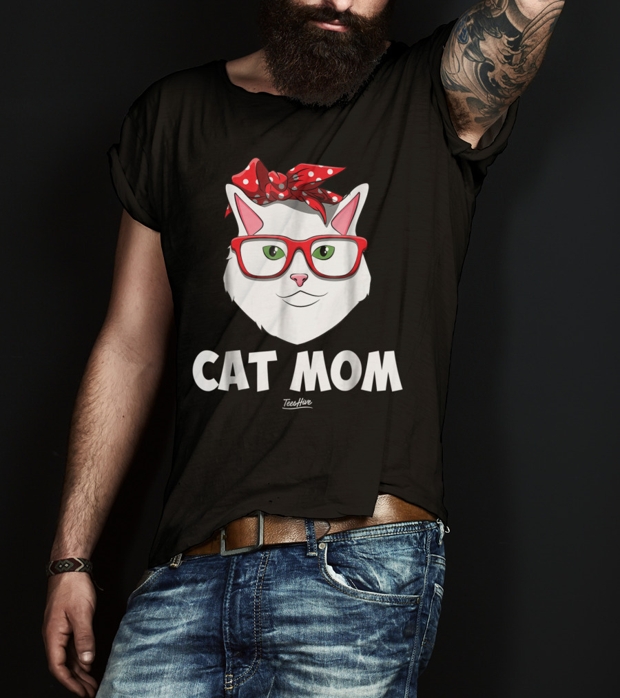 Cat Mom Funny Cat Lover With Glasses And Red Bow T-Shirt