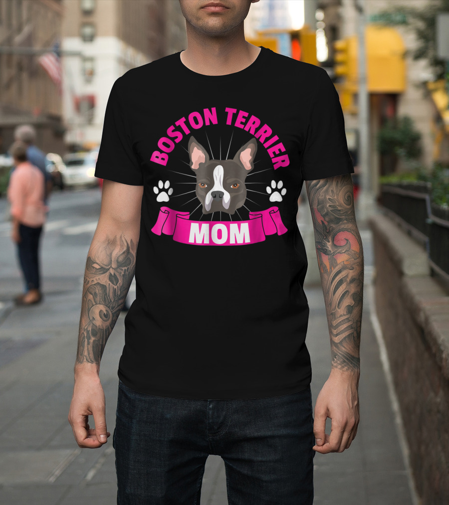 Boston Terrier Mom Cute Dog Face Paw Print Charm T-Shirt