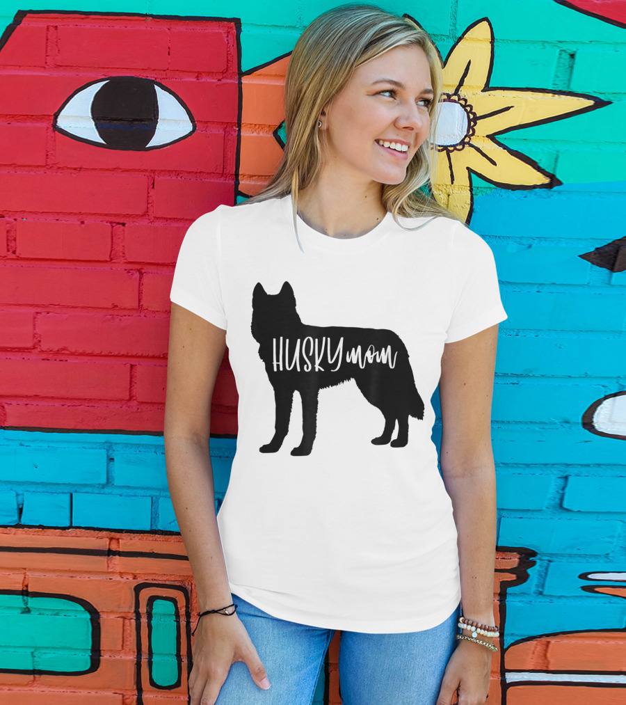 Husky Mom Cute Siberian Dog Mom T-Shirt