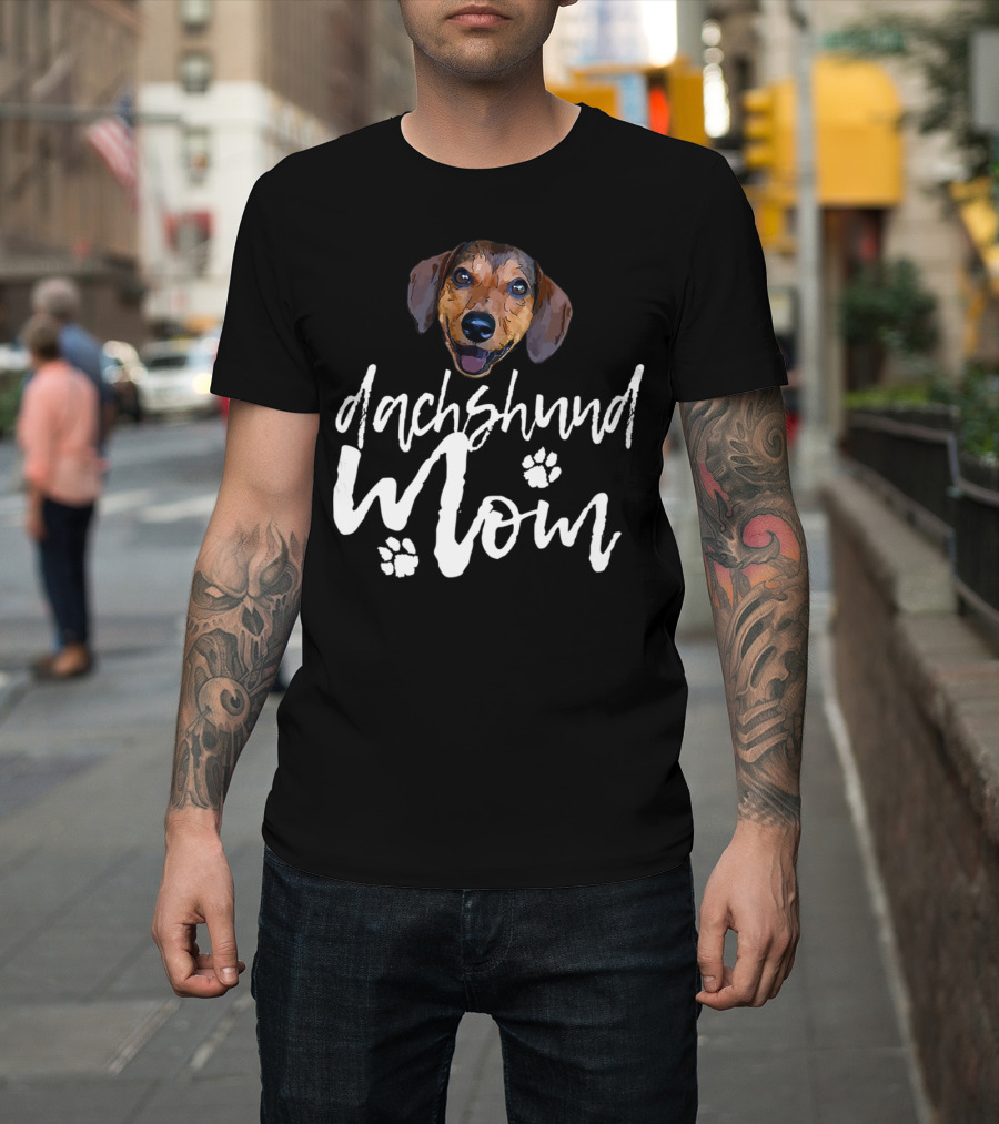 Dachshund Mom Cute Dog Face Paw Prints T-Shirt