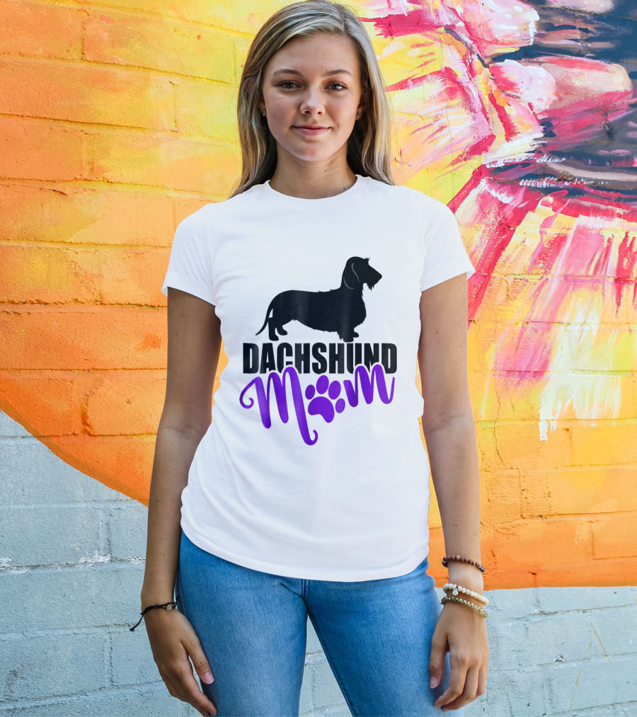 Dachshund Mom Wirehair Paw T-Shirt