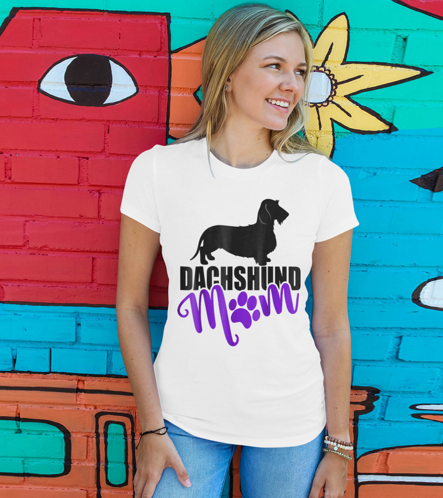Dachshund Mom Wirehair Paw T-Shirt