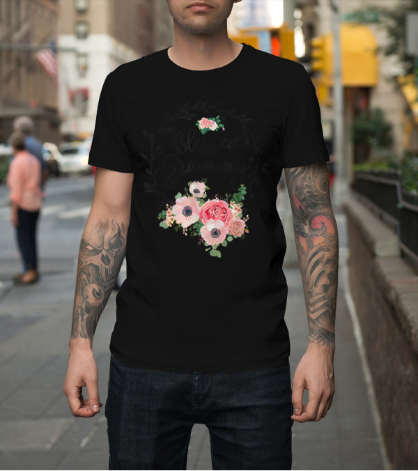 Shirt: Blessed Grammy Grandma Floral Mother's Day Bouquet T-Shirt Blessed Grammy Grandma Floral Mother's Day Bouquet T-Shirt