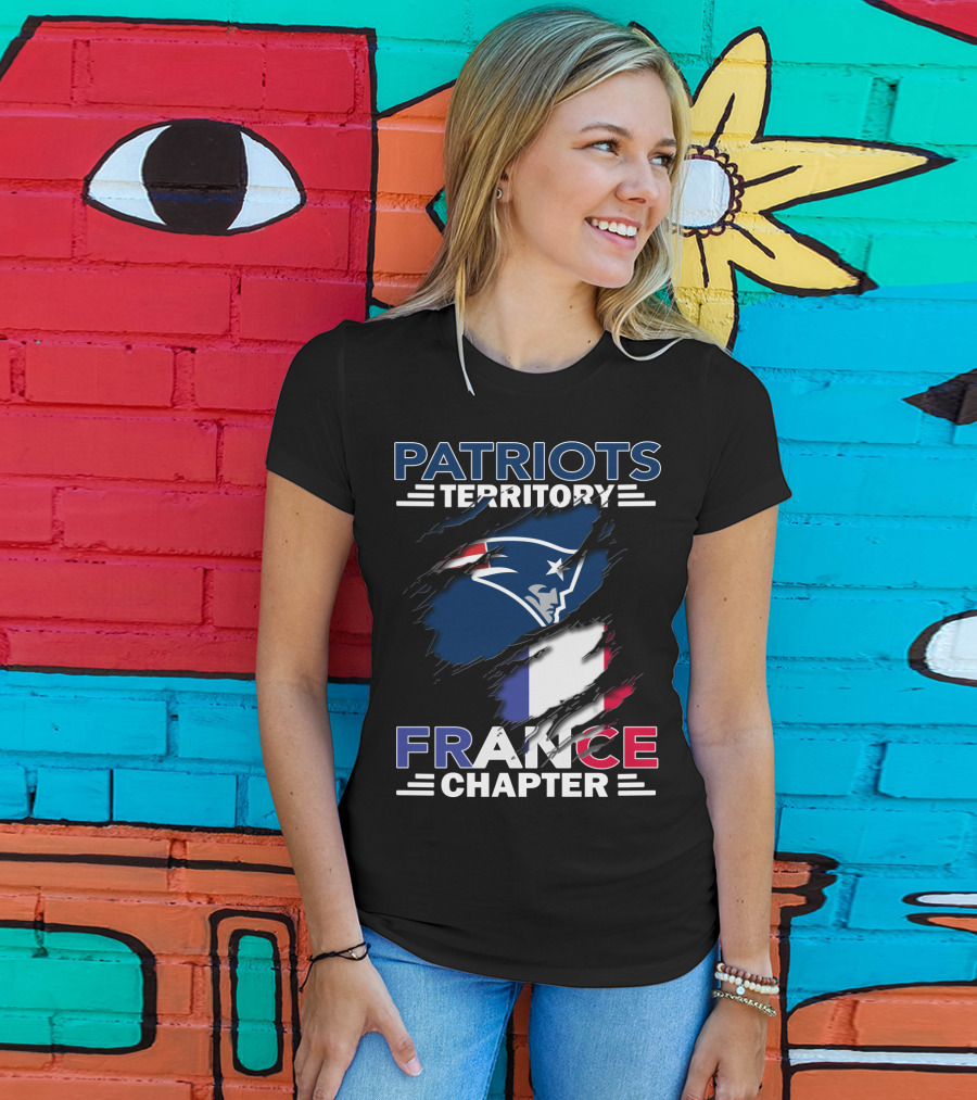 New England Patriots Territory France Chapter Flag T-Shirt