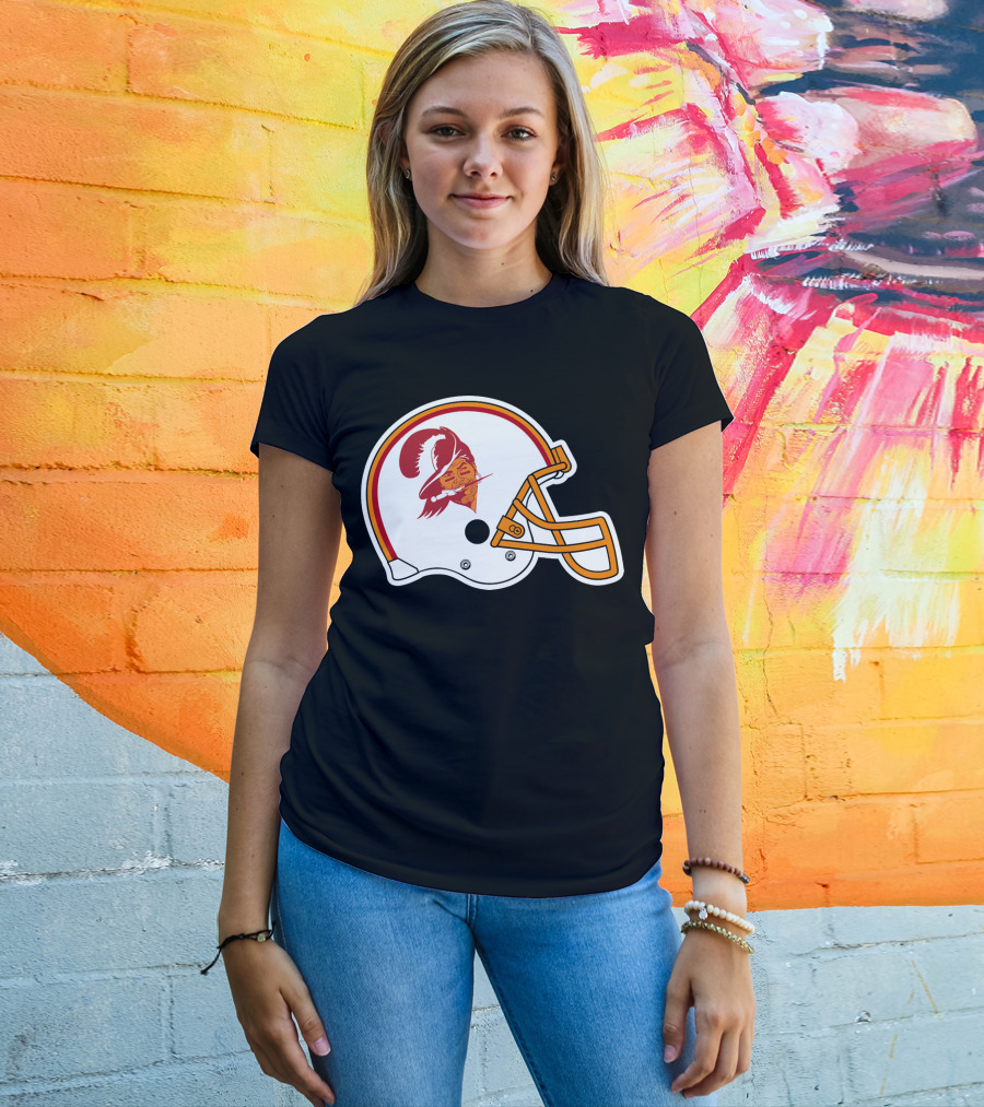 Brady Tompa Bay Buccaneers NFL Retro Helmet T-Shirt
