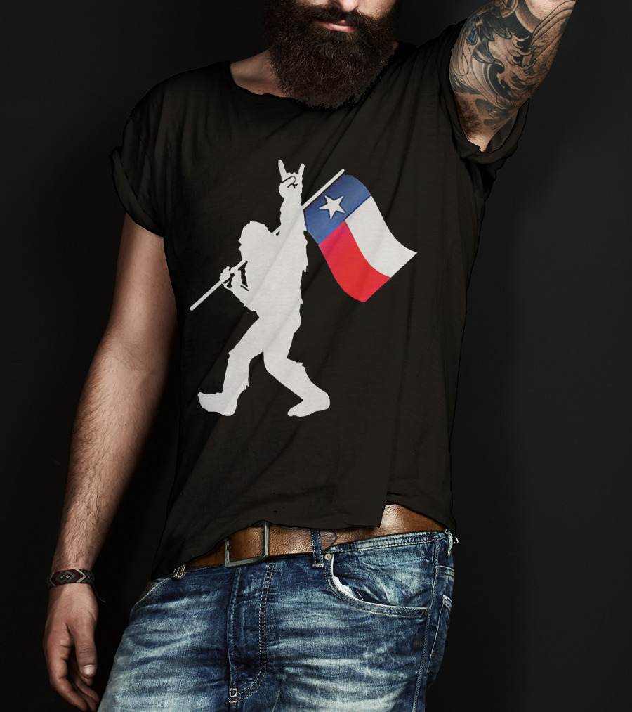 Bigfoot Holding Texas Flag Rock And Roll Salute T-Shirt