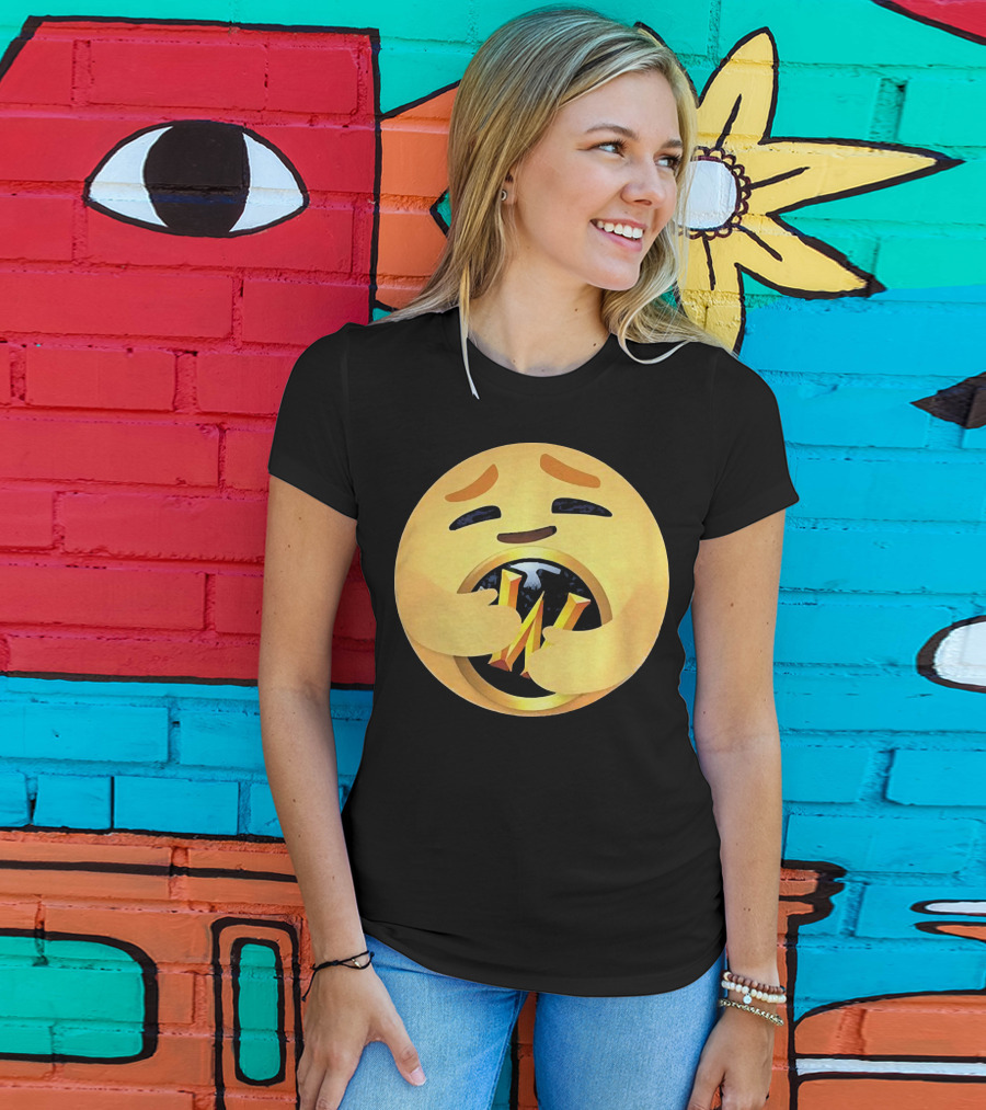 WoW20 Emoticon Hugging World Of Warcraft T-Shirt