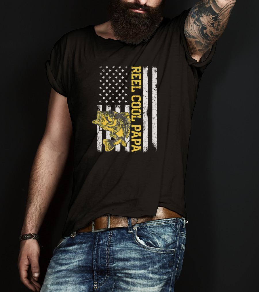 Reel Cool Papa American Flag Father's Day Fishing Mens T-Shirt