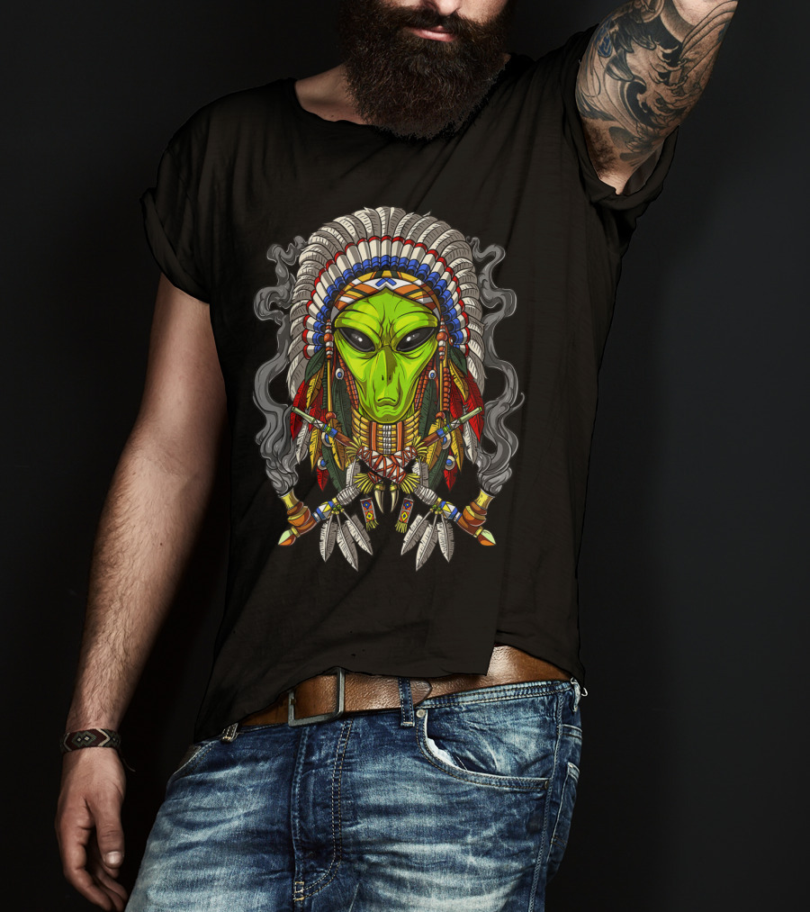 Alien Native American Chief Headdress Smoking Peace Pipes T-Shirt