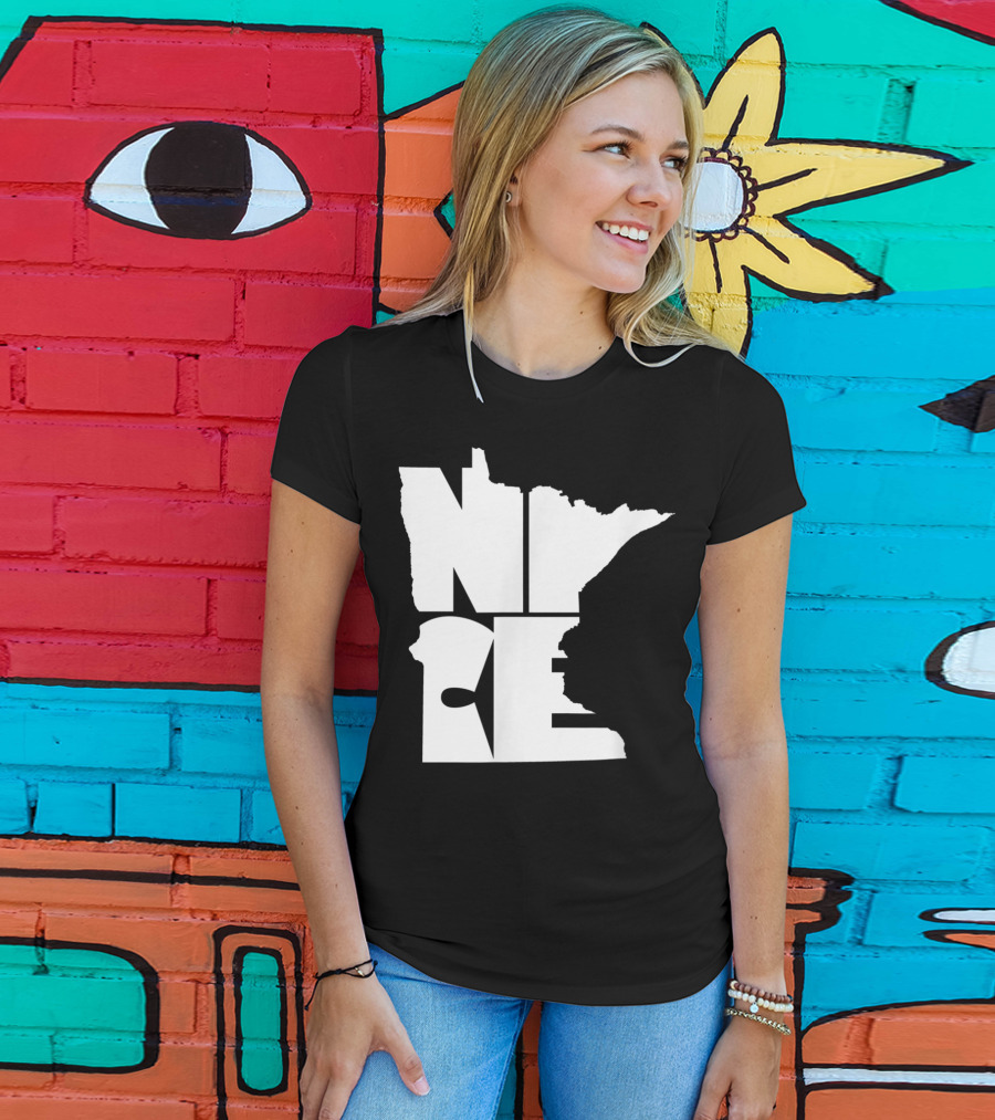 Minnesota Nice Map Outline T-Shirt
