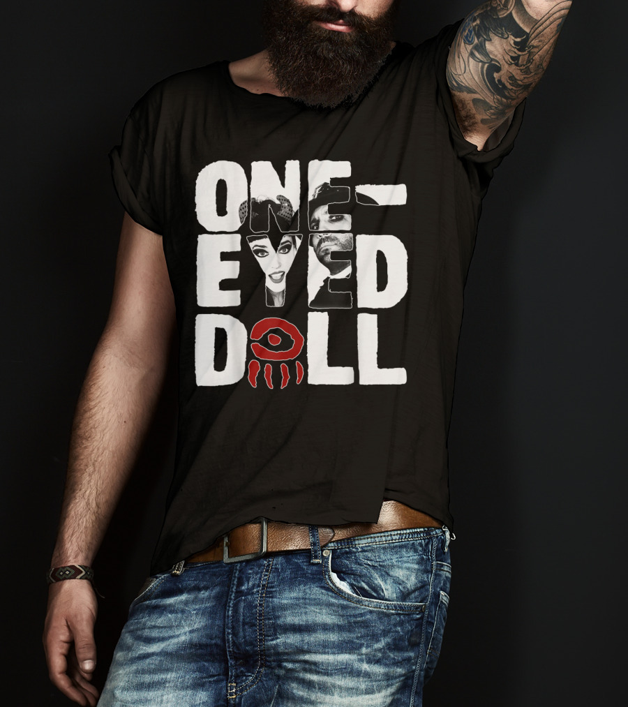 OneEyed Doll Band Selfie Eye Classicfit T-Shirt