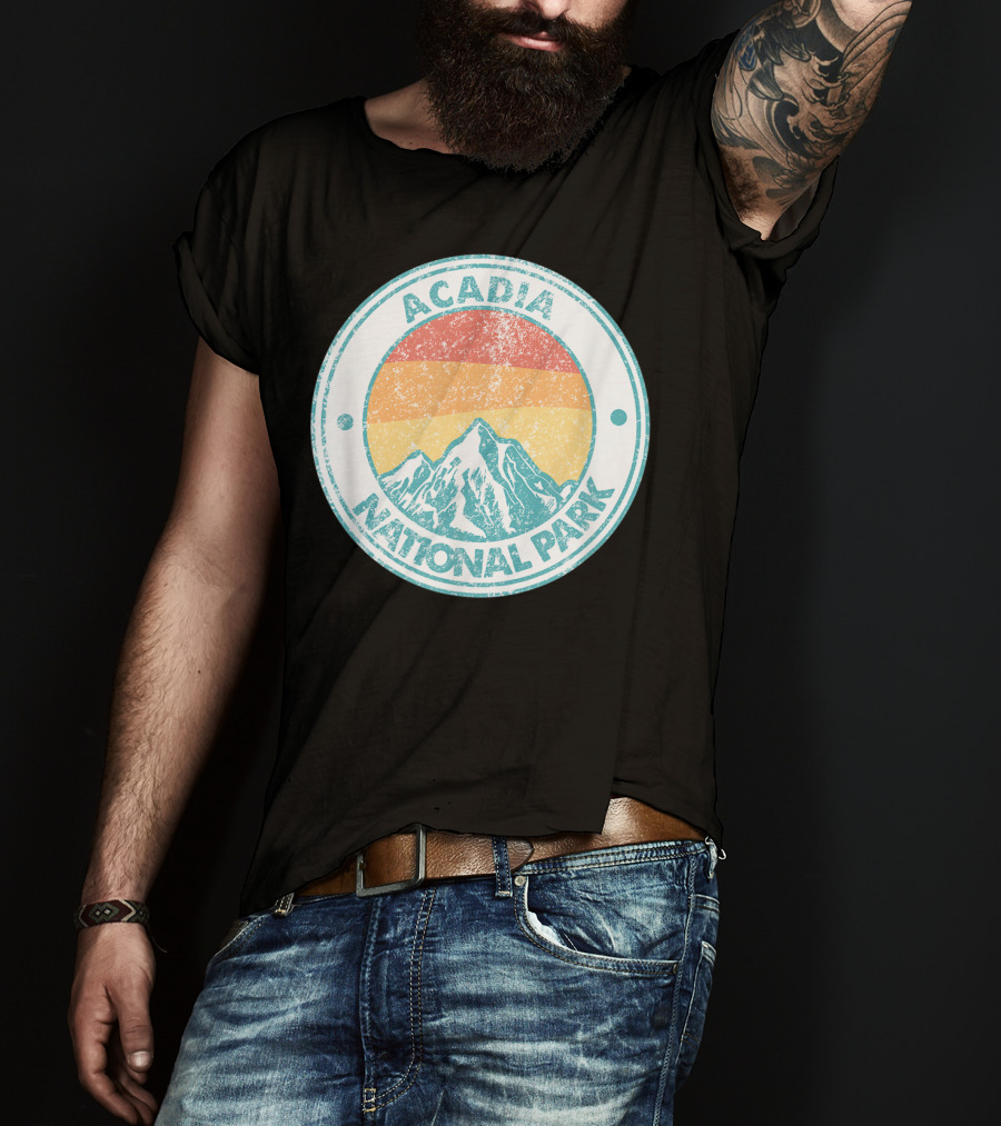 Acadia National Park Vintage Mountain Sunset Circle Badge T-Shirt