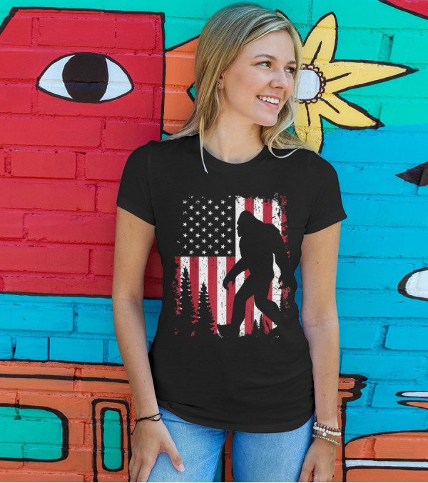 Bigfoot 4th Of July American USA Flag Patriotic T-Shirt