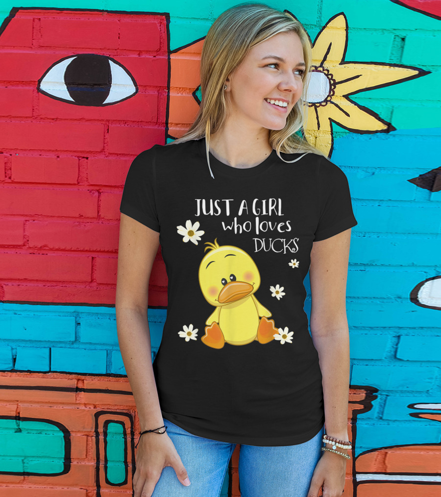 Just A Girl Who Loves Ducks Cute Duck Lover With Flowers T-Shirt