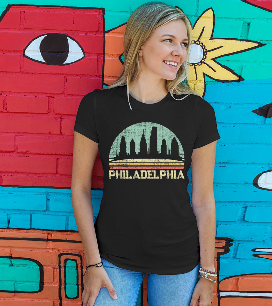 Classic Vintage Philadelphia City Skyline Pennsylvan T-Shirt
