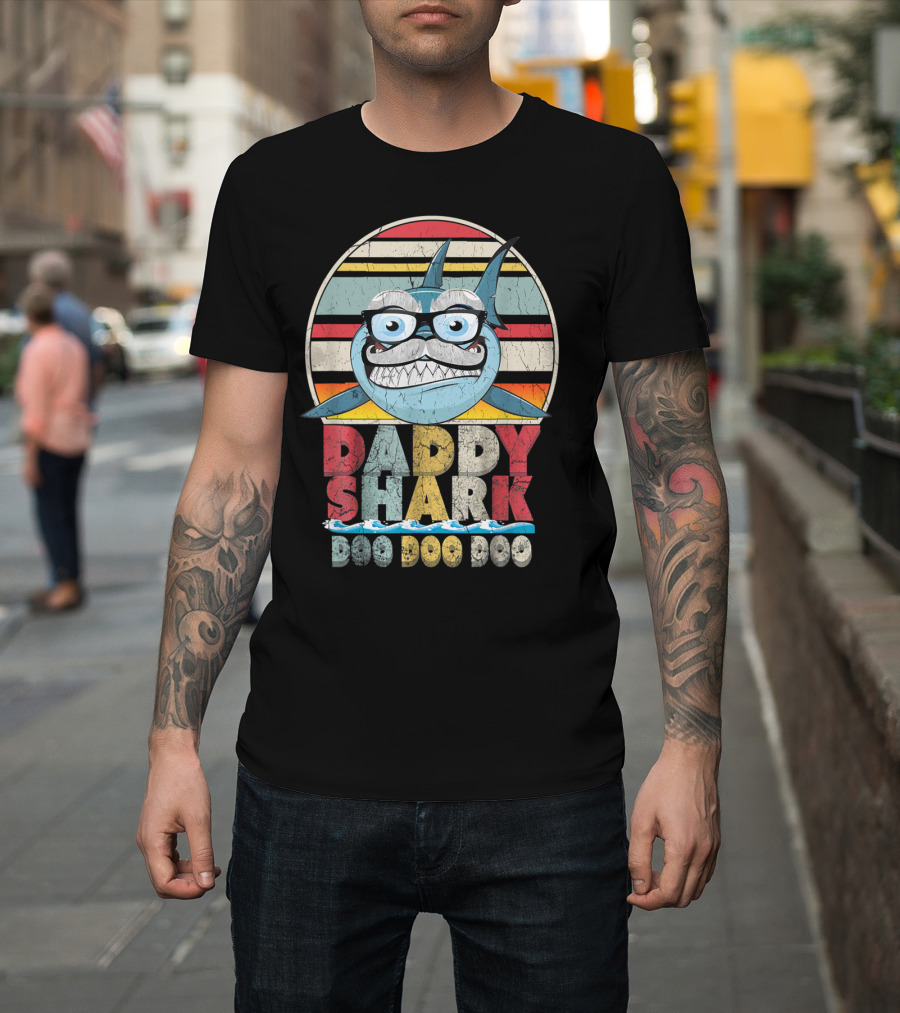 DADDY SHARK DOO DOO DOO Vintage Cute Shark with Glasses T-Shirt