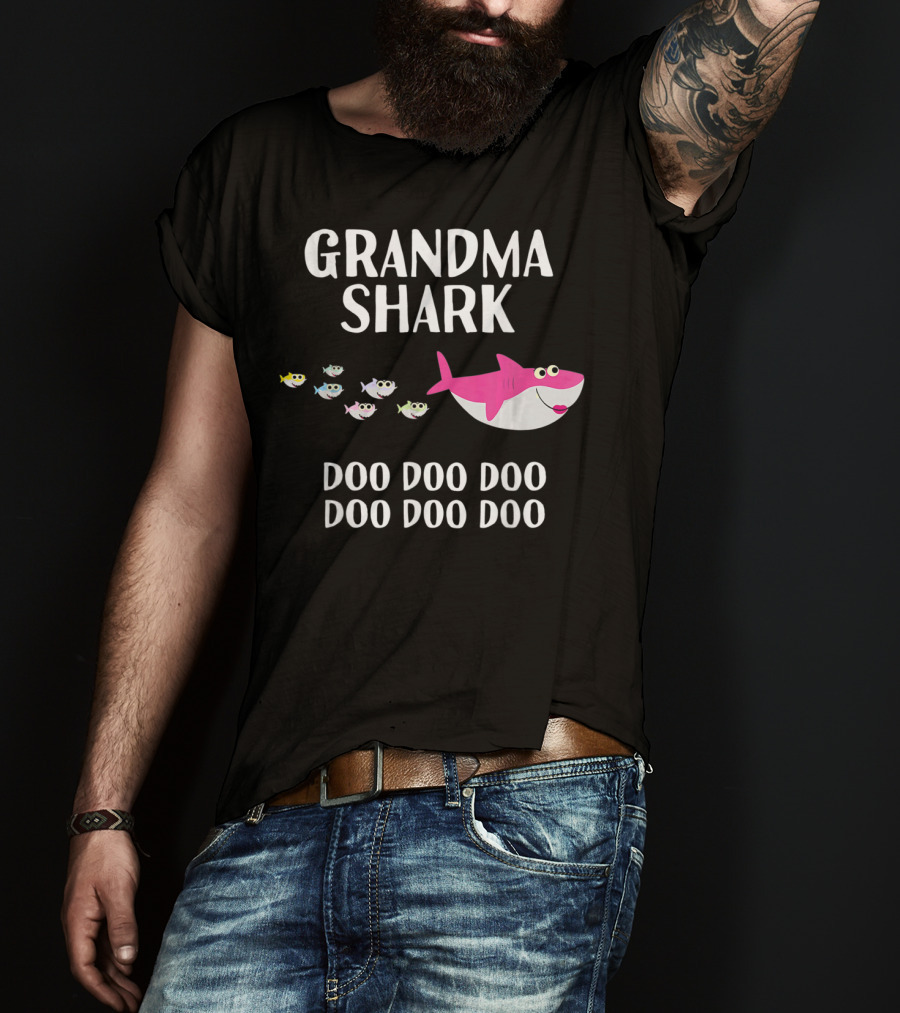 Grandma Shark Doo Doo Doo Family Matching T-Shirt