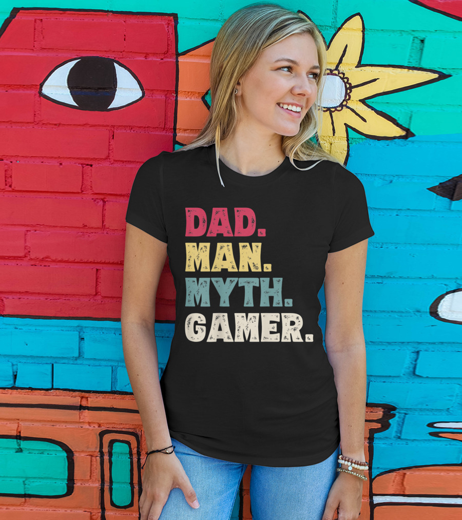 Dad Man Myth Gamer Funny Father's Day T-Shirt