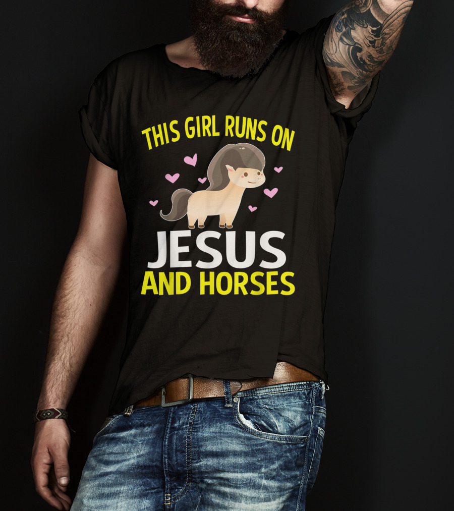 This Girl Runs On Jesus And Horses Hearts Cute Horse T-Shirt