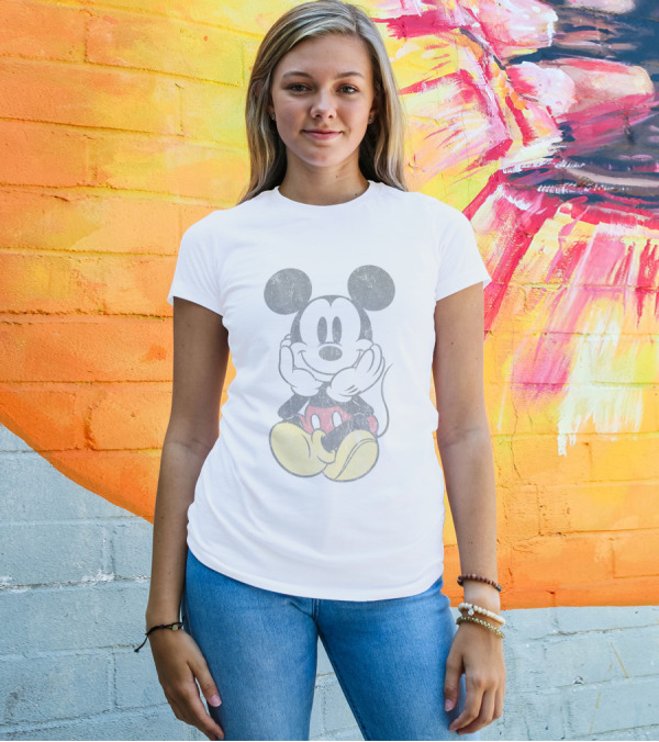 Disney Classic Mickey Mouse Chillin Retro T-Shirt
