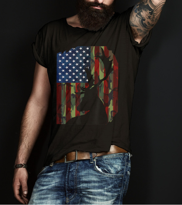 Deer Hunting Camo American Flag Silhouette USA T-Shirt