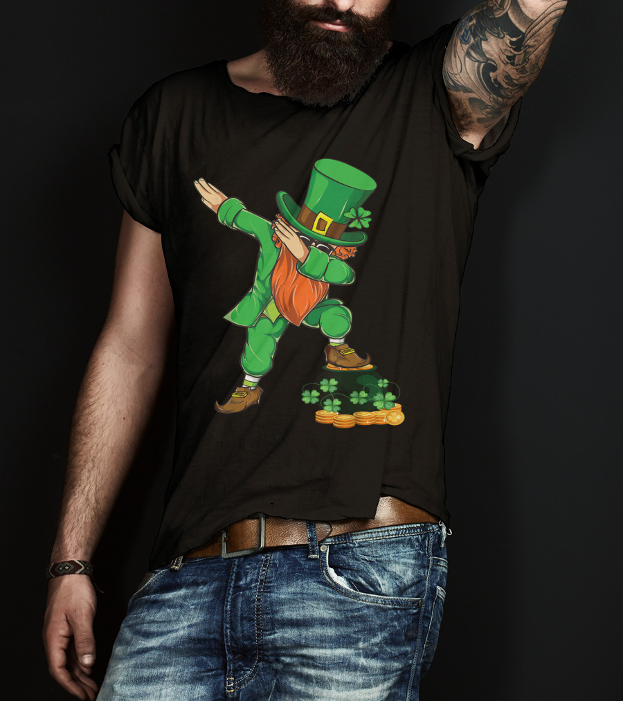 St Patricks Day Dabbing Leprechaun With Shamrocks And Gold Coins T-Shirt