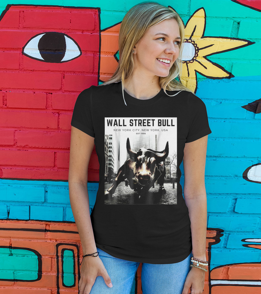 Wall Street Bull New York City EST-1986 T-Shirt