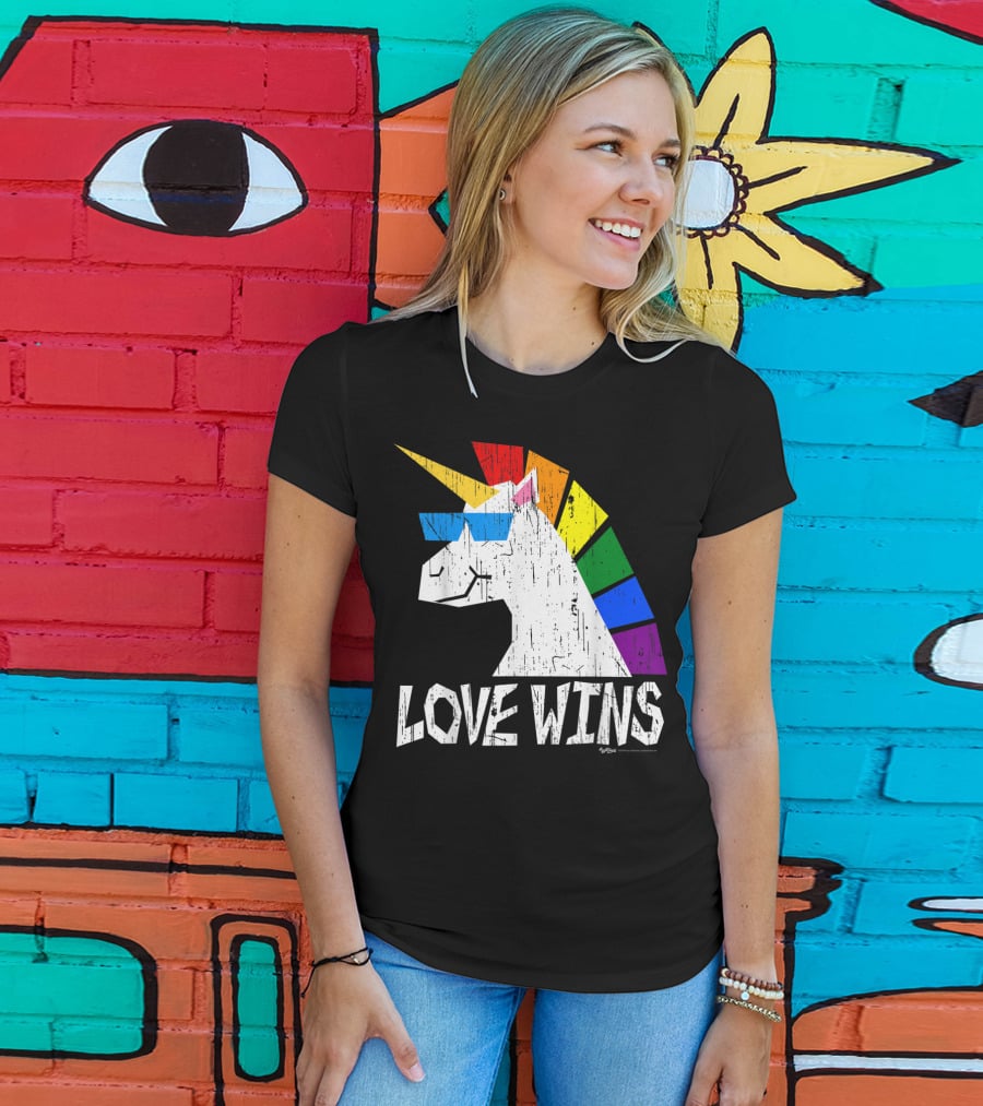 Love Wins Totally Straight Rainbow Unicorn Vintage Gay T-Shirt