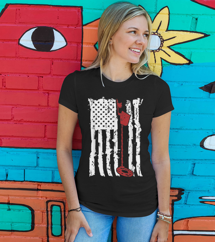Metal Detector Vintage American Flag T-Shirt