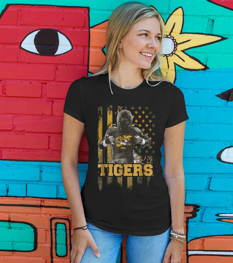 Tigers Football Mizzou Flag And Player Stars T-Shirt