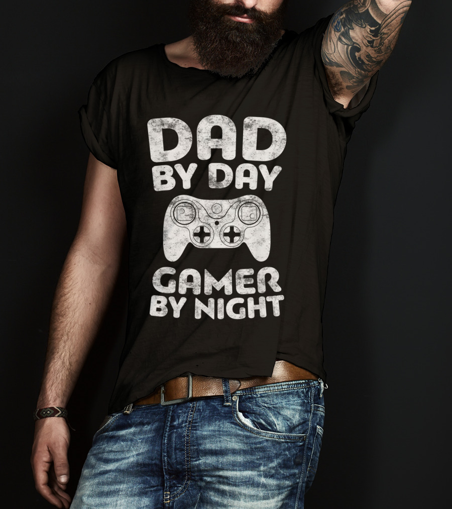 Dad By Day Gamer By Night Game Controller T-Shirt